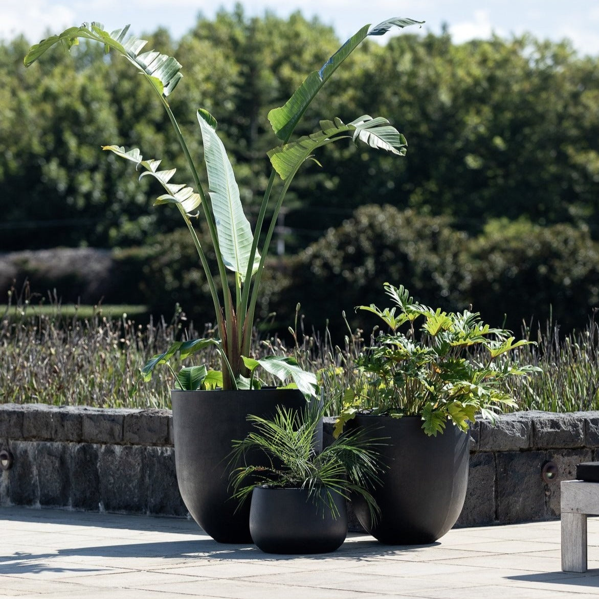 Kandara Short Outdoor Planters - Black (3 Sizes)