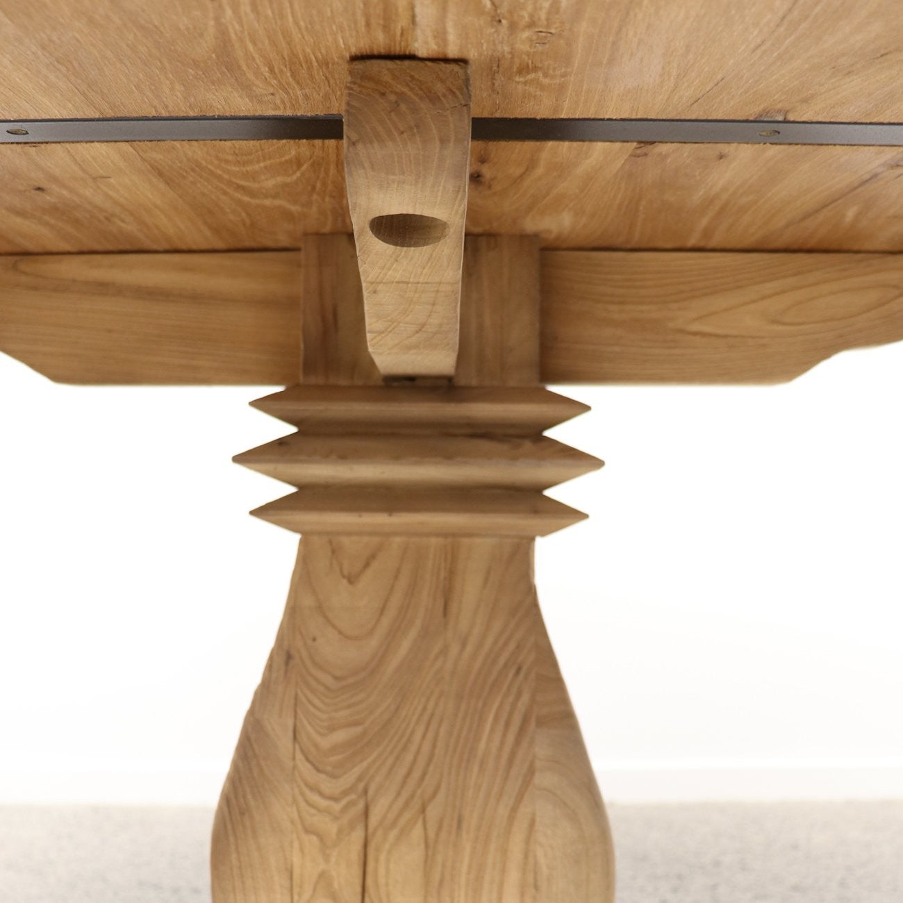 Mulhouse Round Elm Dining Table - 140cm