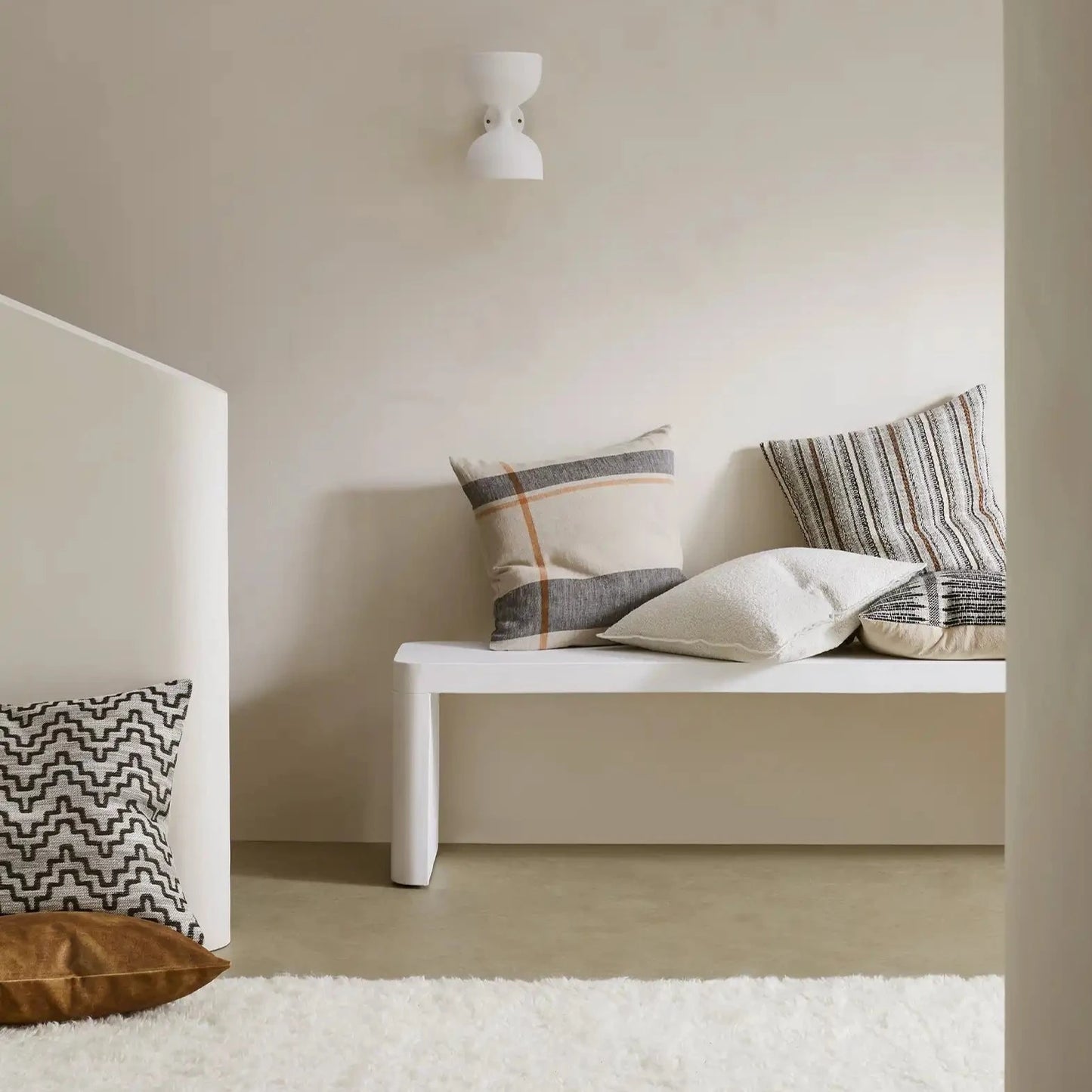 Dante Cushion - Linen