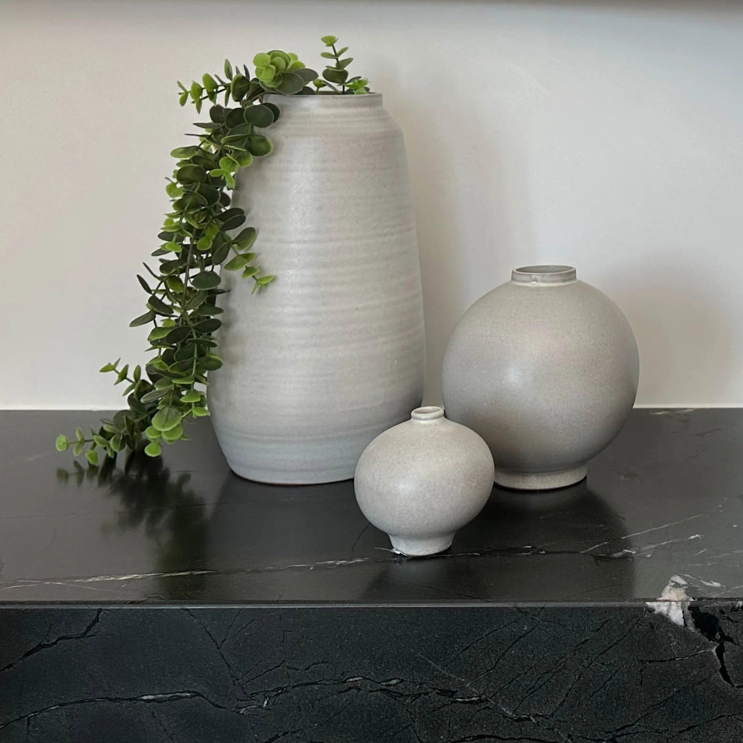 Castelo Column Vase - White