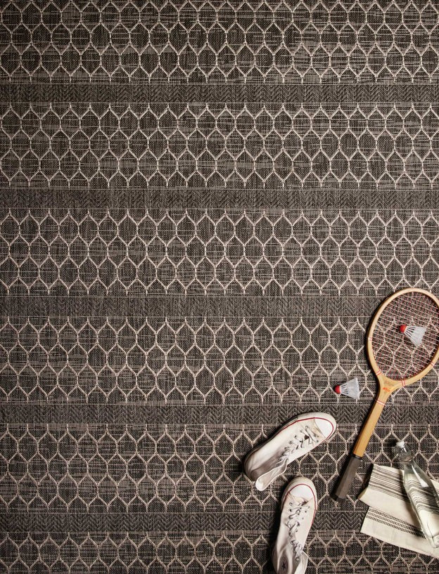 Plait Outdoor Rug - Black & Brown