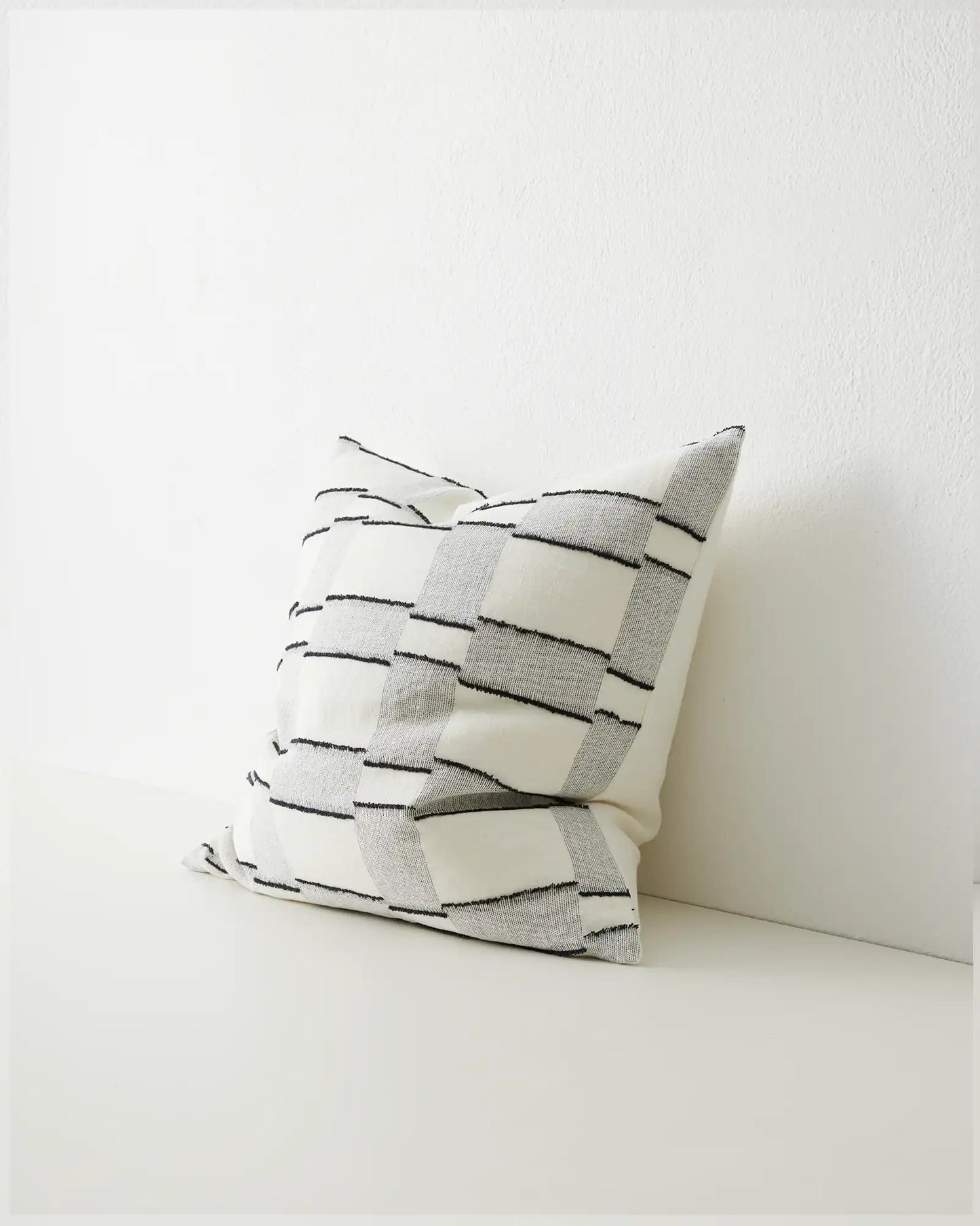 Lorenzo Cushion - Shadow