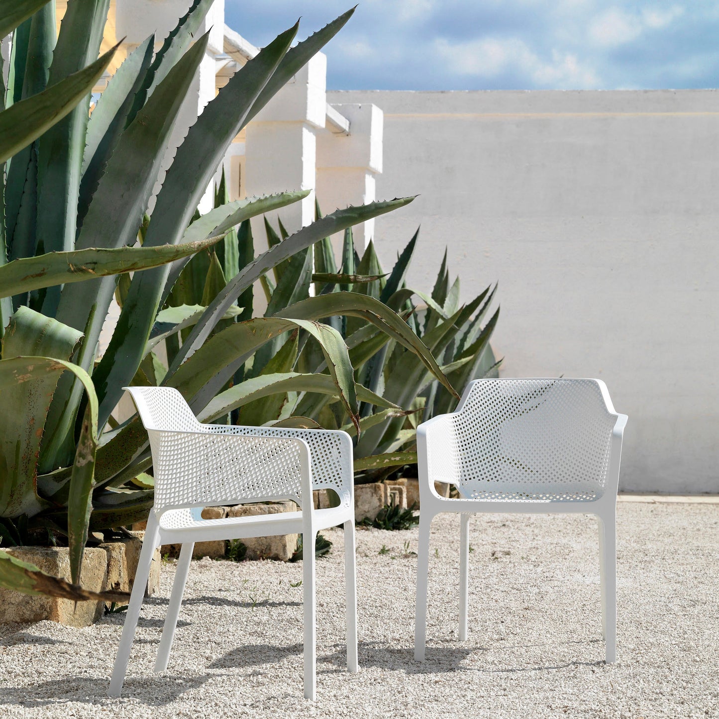 Net Outdoor Dining/Armchair - White