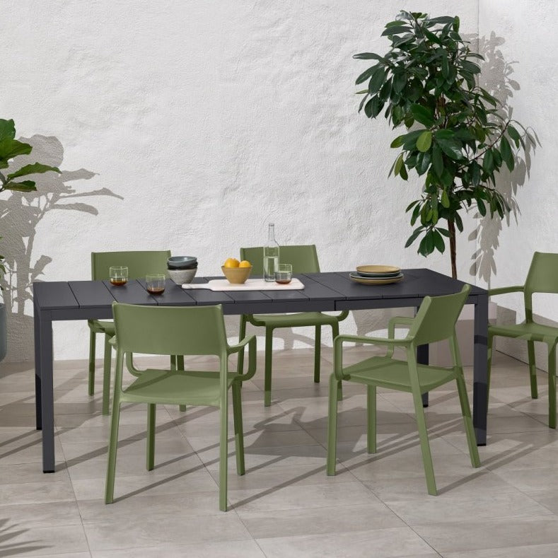 Rio Alu Outdoor Extension Dining Table - 1400 to 2100 Charcoal
