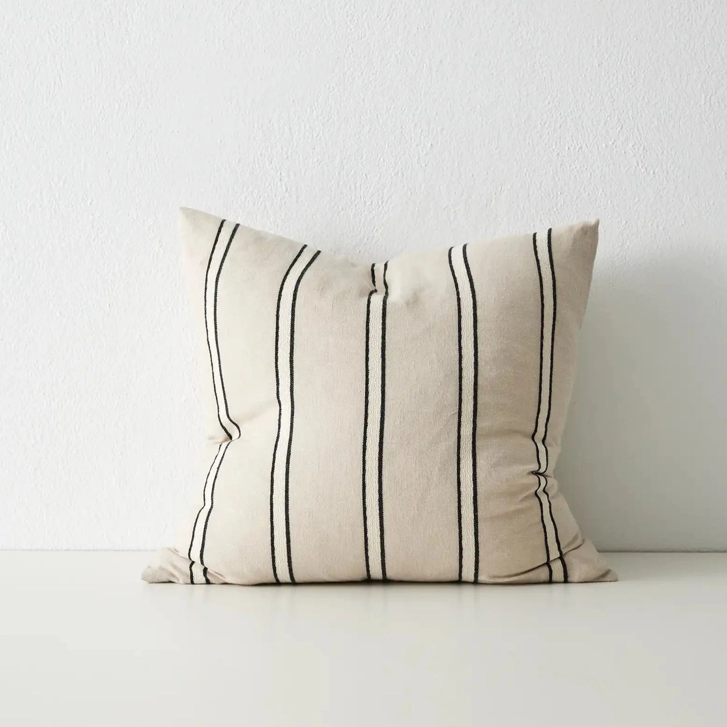 Vinnie Cushion - Natural