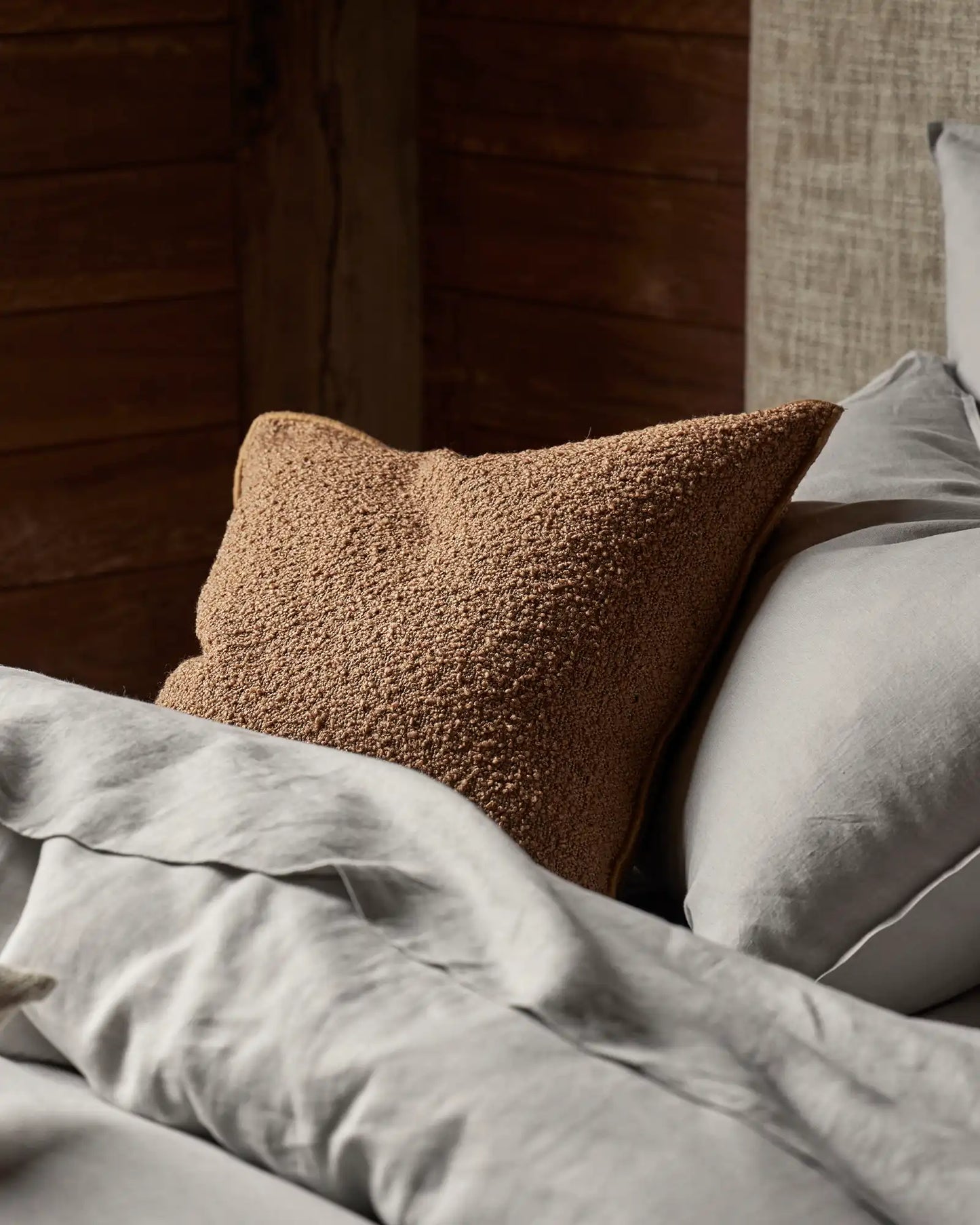 Alberto Cushion - Copper