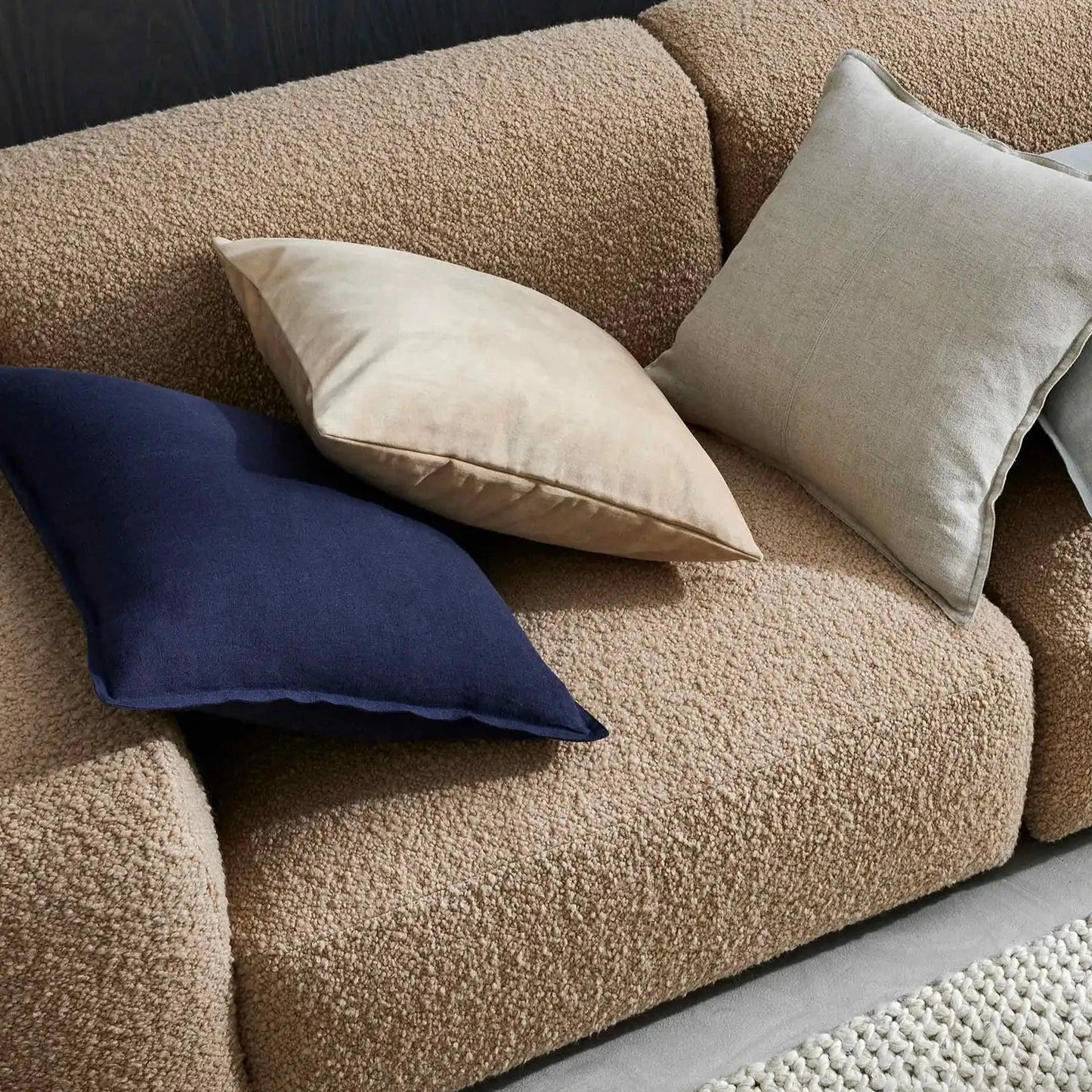 Como Cushion - Linen
