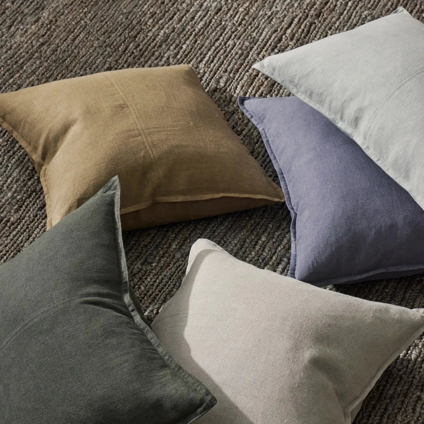 Como Cushion - Smoke