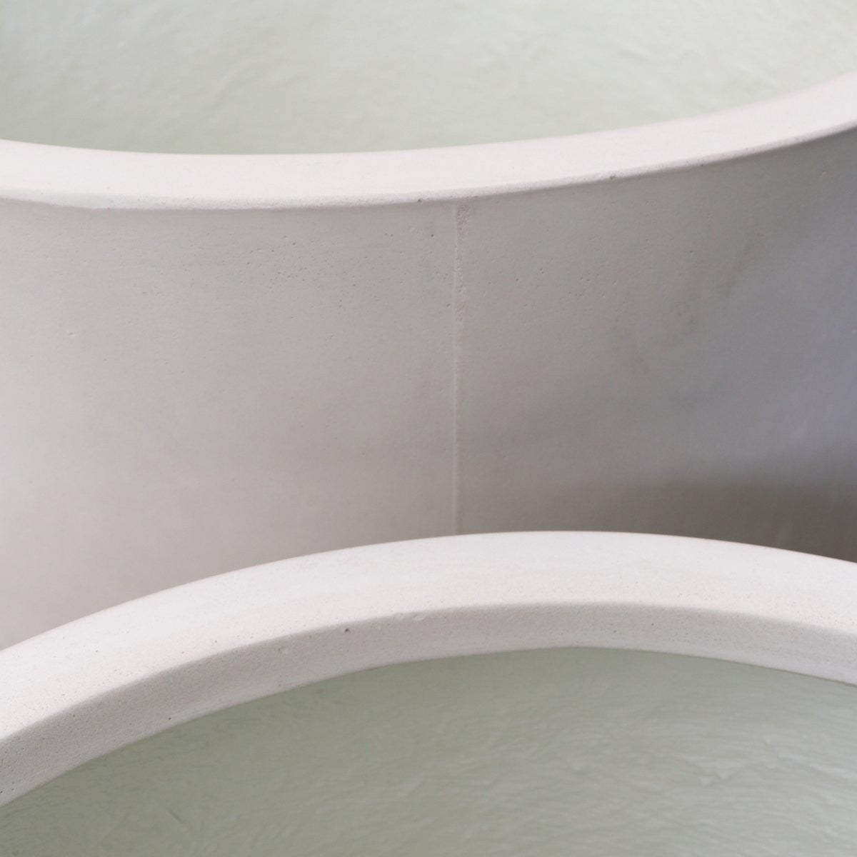 Mikonui Cylinder Outdoor Planter - Chalk (3 Sizes)