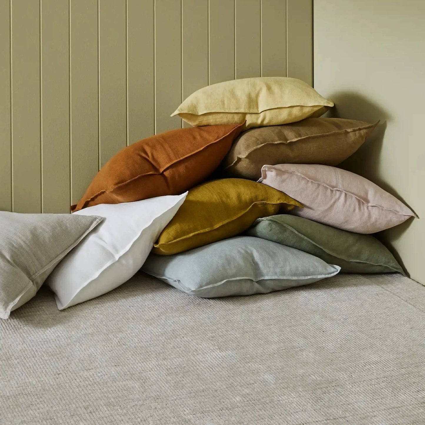 Como Cushion - Olive