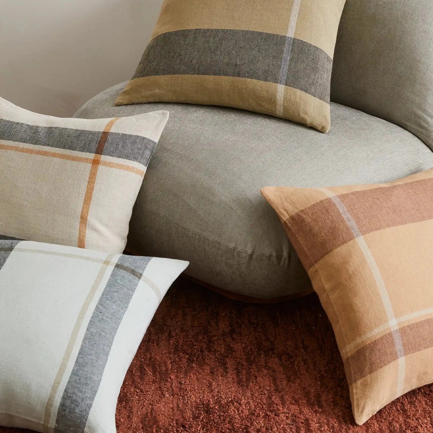 Dante Cushion - Terracotta