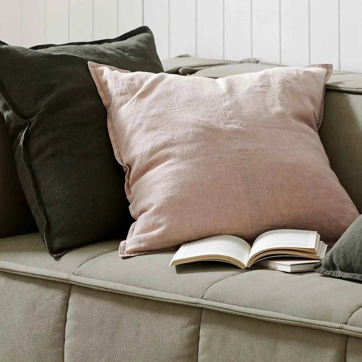 Como Cushion - Blush