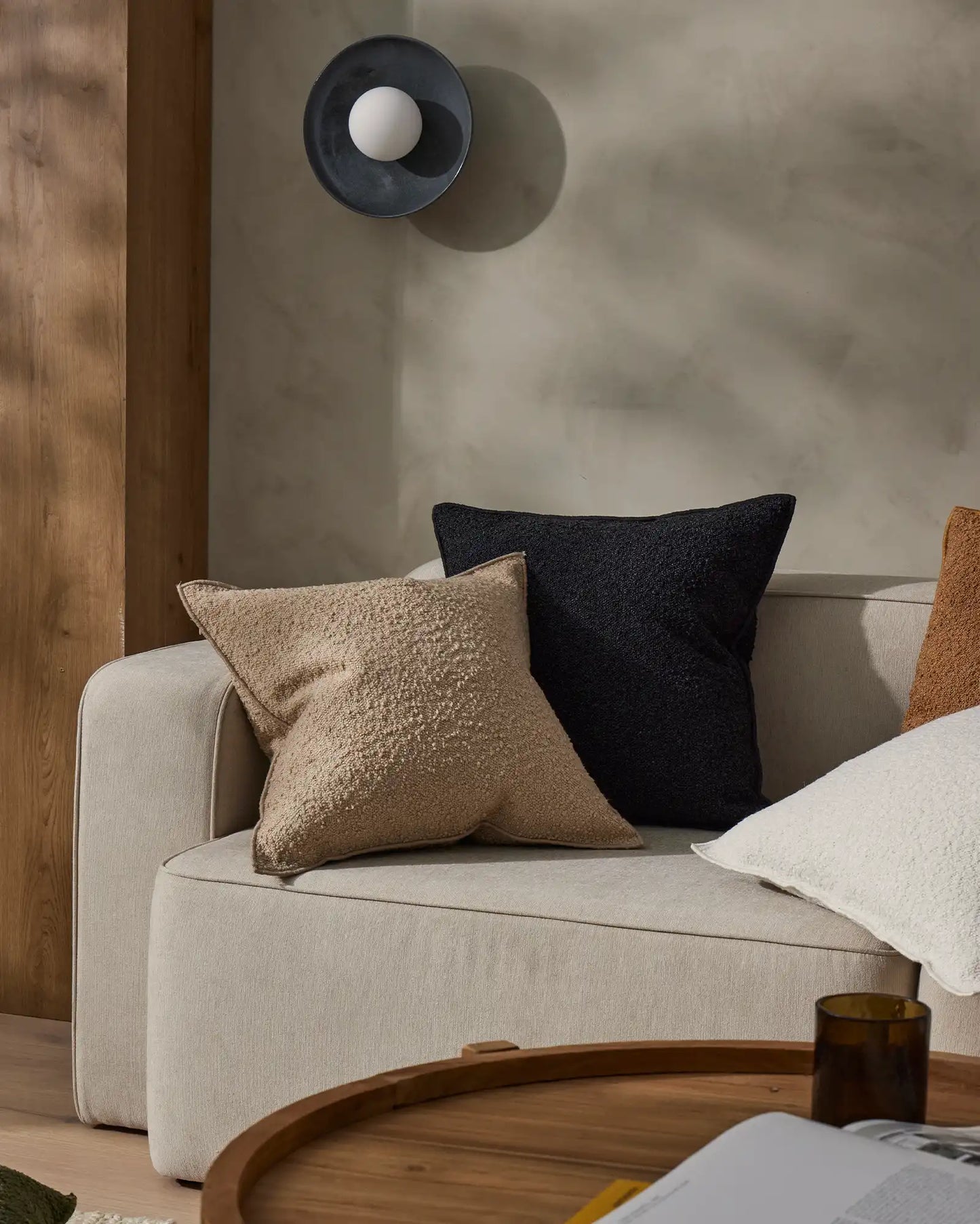 Alberto Cushion - Onyx