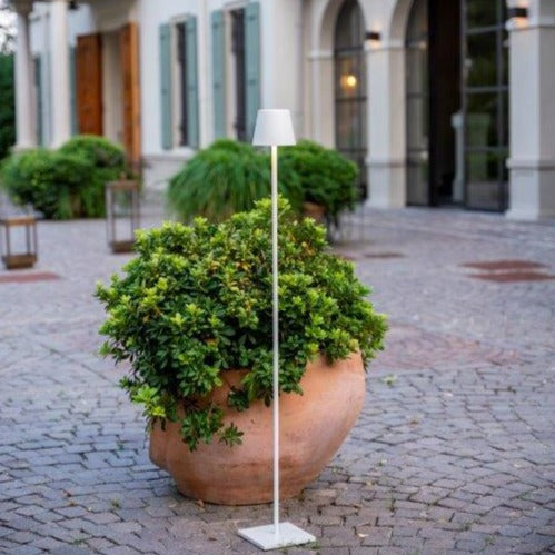 Poldina Indoor/Outdoor Floor Lamp - Corten Copper