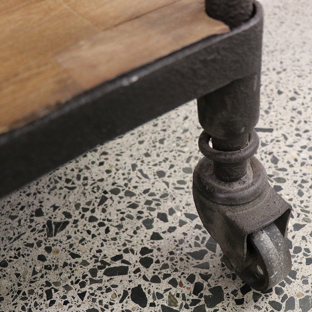 Industrial Style - Medium Shelving Unit