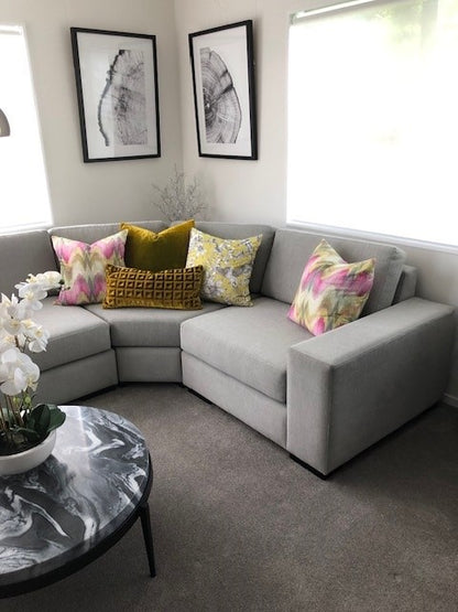 Cento Corner Suite – Floorstock