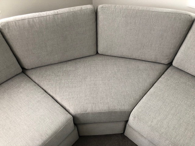 Cento Corner Suite – Floorstock