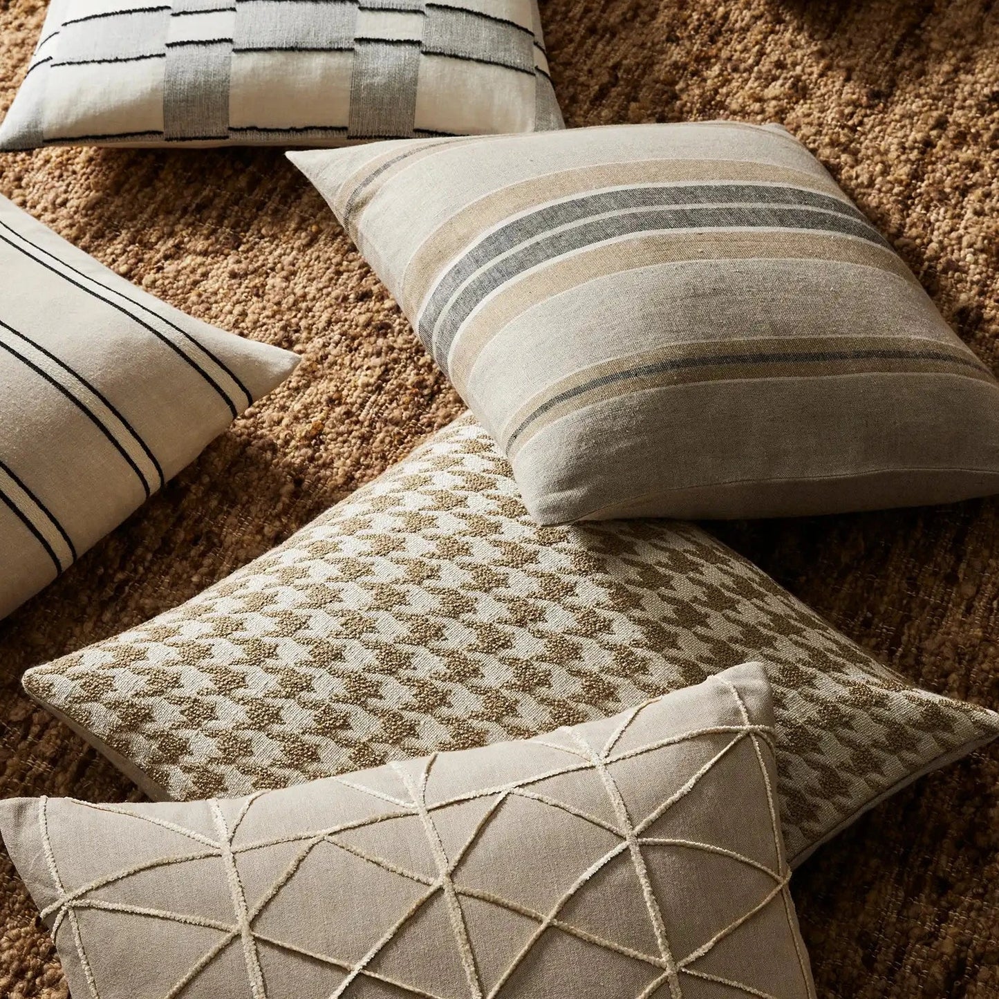 Giovanni Cushion - Oatmeal
